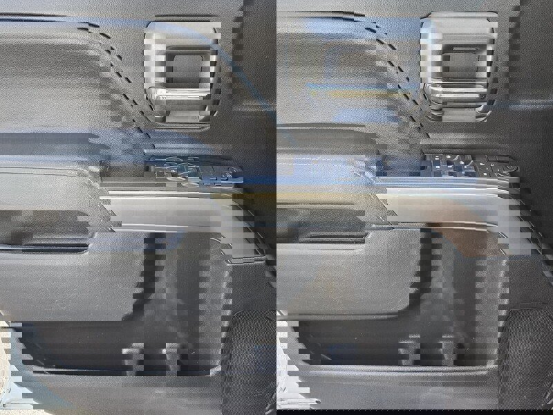 Used 2018 Chevrolet Silverado 1500 LT w/ All Star Edition AWD/4WD image 22