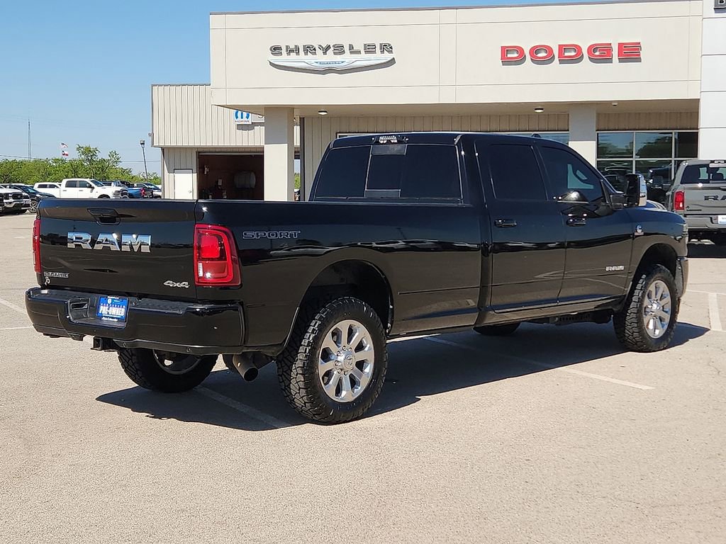 Used 2025 RAM 3500 Laramie w/ Sport Appearance Package AWD/4WD image 4