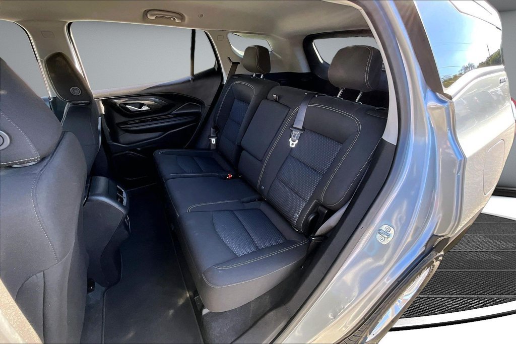 Used 2023 GMC Terrain SLE w/ Driver Convenience Package AWD/4WD image 22