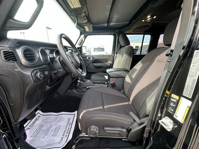 Used 2023 Jeep Wrangler Sport image 23