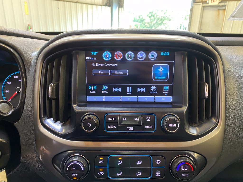 Used 2018 Chevrolet Colorado Z71 RWD image 39