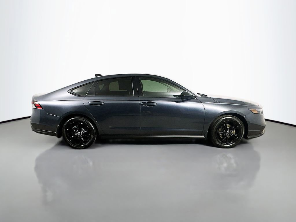 Used 2025 Honda Accord SE image 7