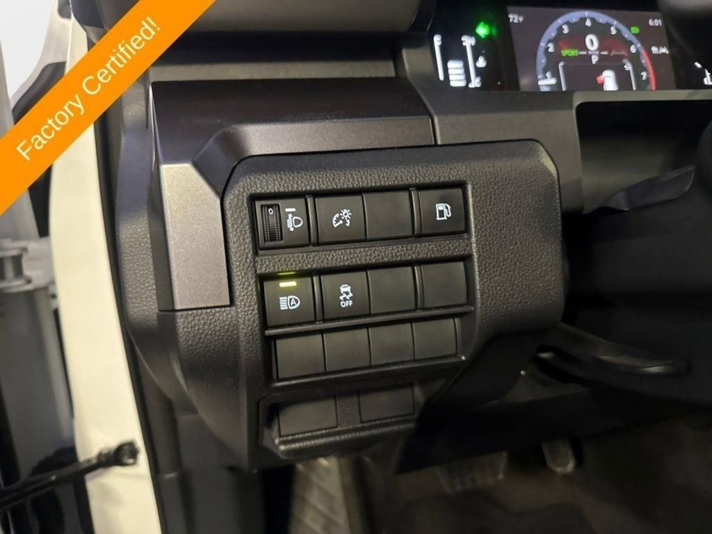 Used 2025 Toyota 4Runner SR5 image 16