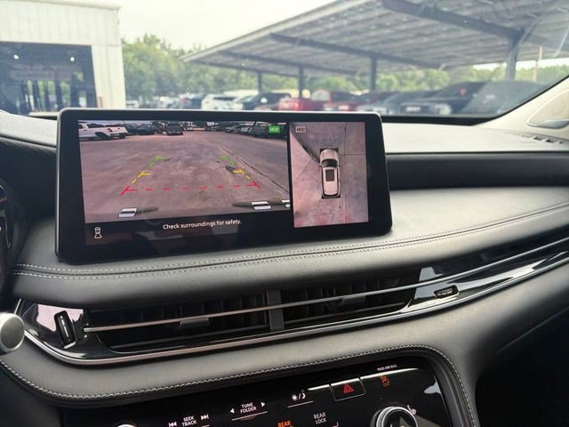 Used 2023 INFINITI QX60 Sensory w/ Cargo Package AWD/4WD image 10