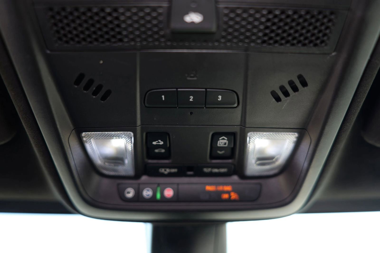 Used 2020 Cadillac XT5 Premium Luxury w/ Platinum Package image 24