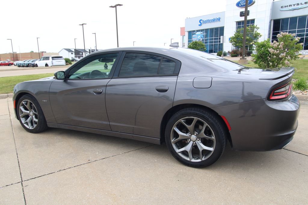 Used 2016 Dodge Charger R/T w/ Navigation & Travel Group RWD image 14