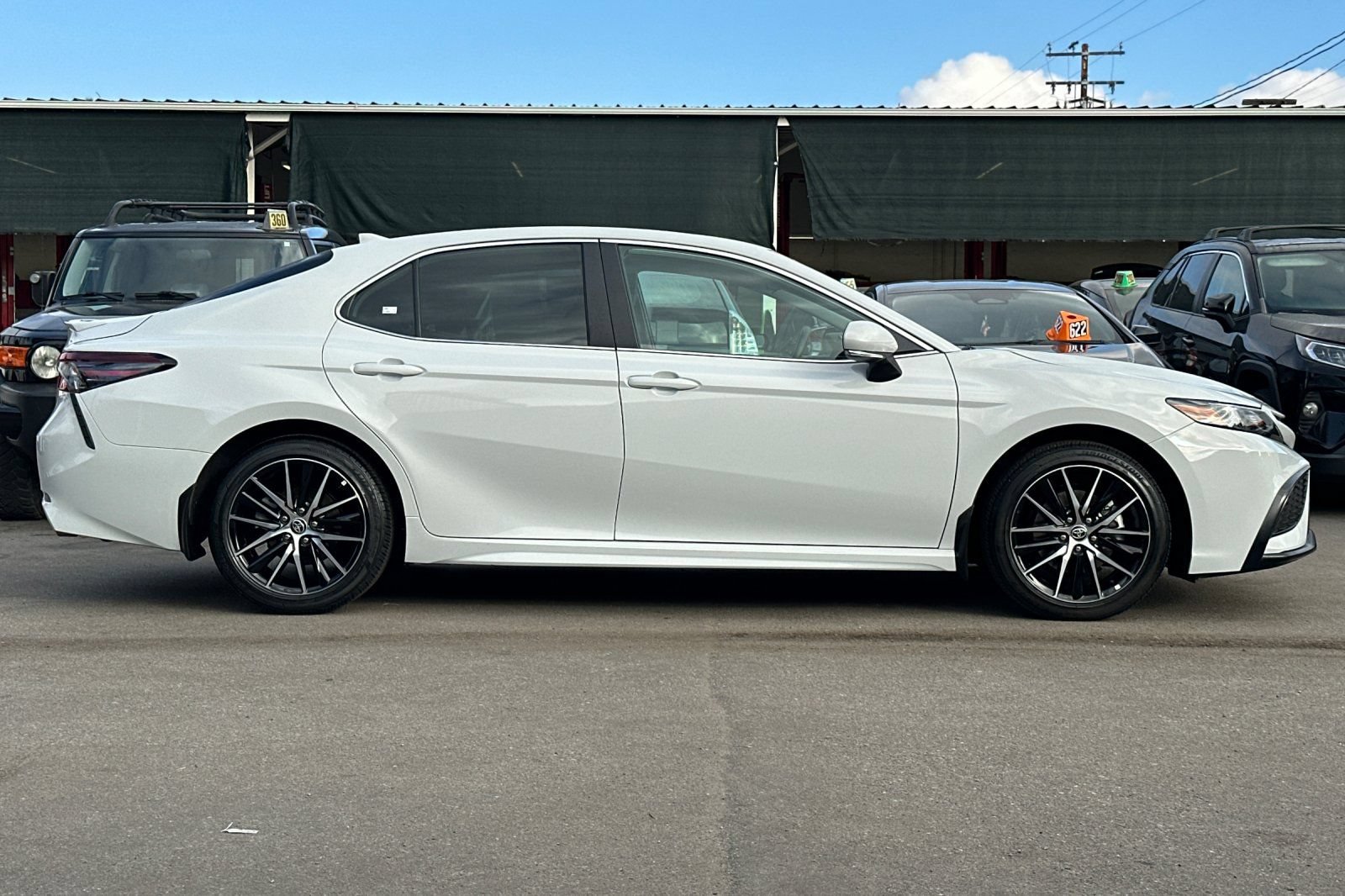 Certified 2024 Toyota Camry SE FWD image 3