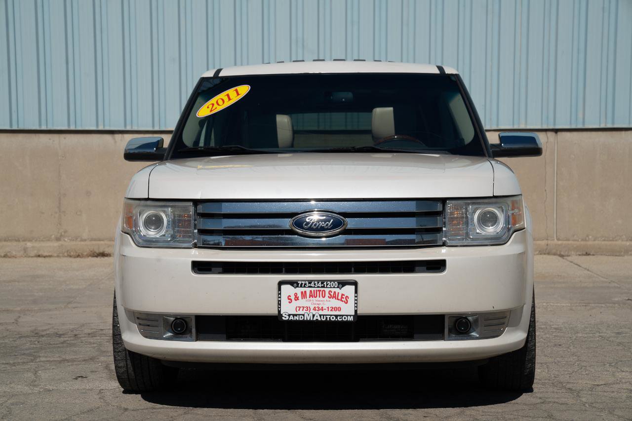 Used 2011 Ford Flex Limited w/ Rapid Spec Order Code image 3