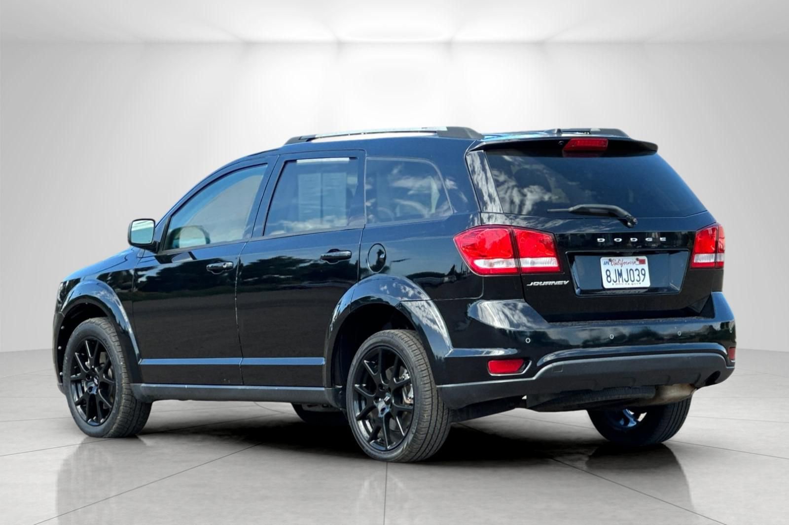 Used 2019 Dodge Journey SE image 5