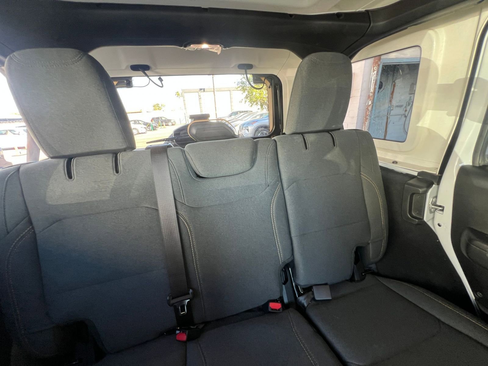 Used 2025 Jeep Wrangler Sport S image 37