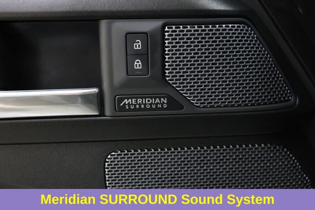 Used 2023 Land Rover Defender 90 V8 image 38