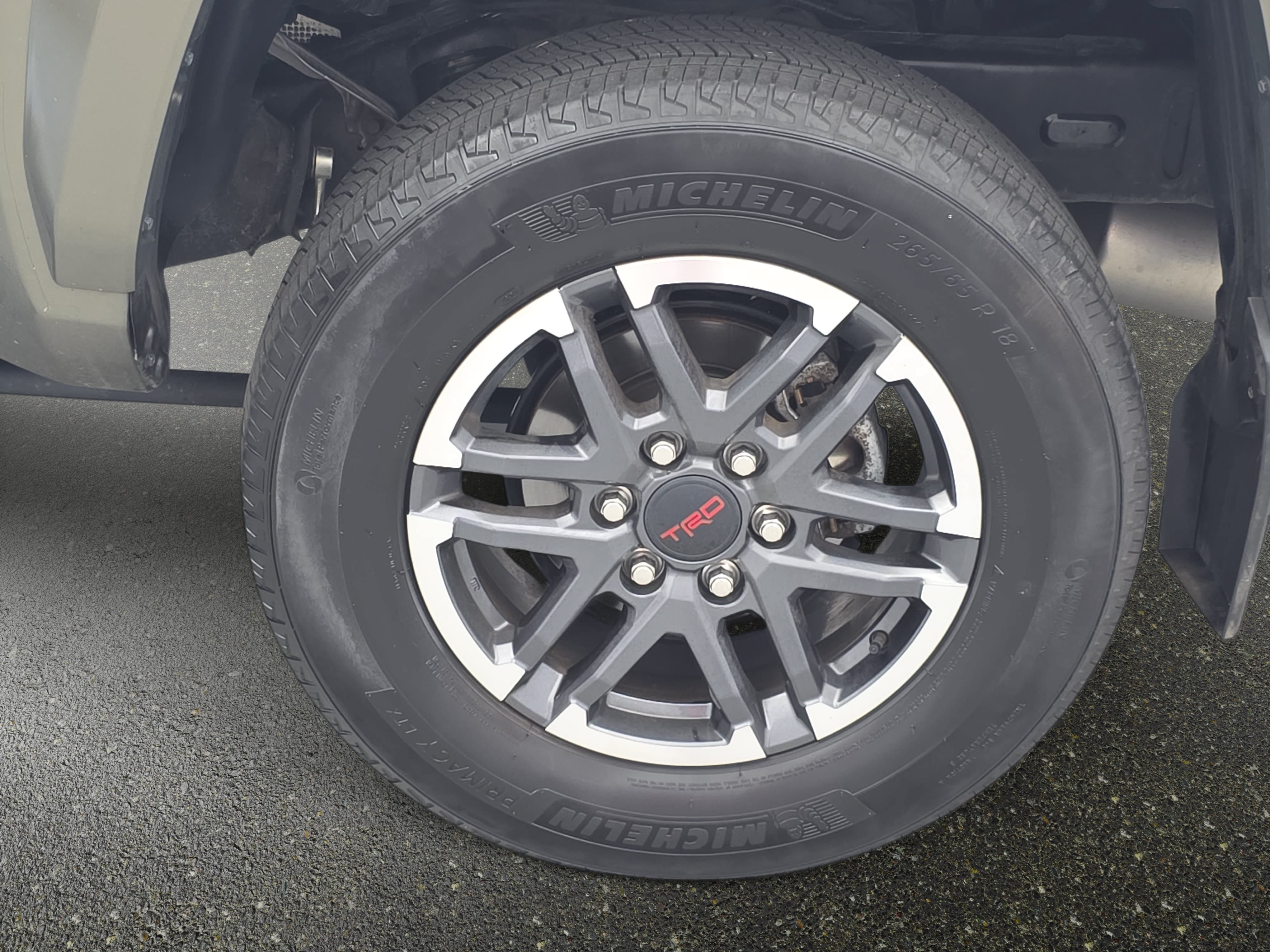 Used 2024 Toyota Tacoma TRD Sport AWD/4WD image 30
