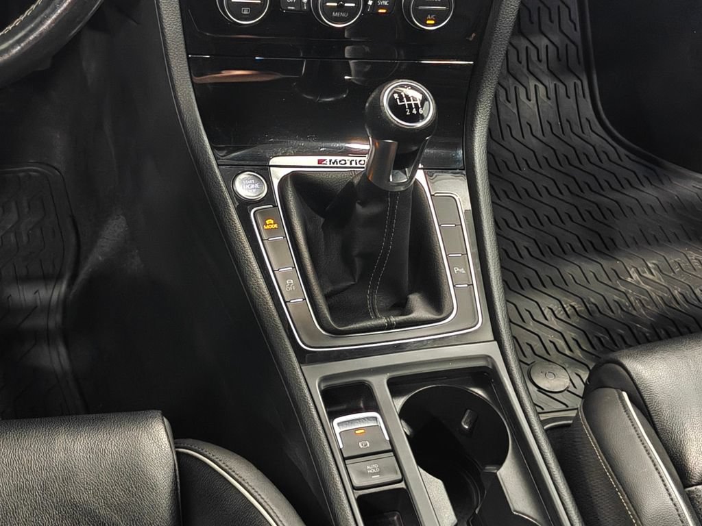 Used 2019 Volkswagen Golf R 4-Door AWD/4WD image 9