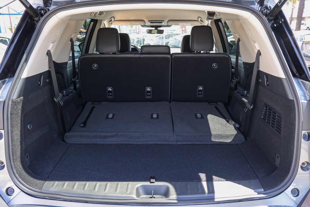 New 2026 Nissan Pathfinder SL FWD image 16