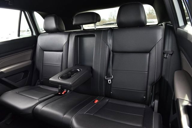 Used 2023 Volkswagen Atlas Cross Sport SE w/ Black Wheel Package image 21