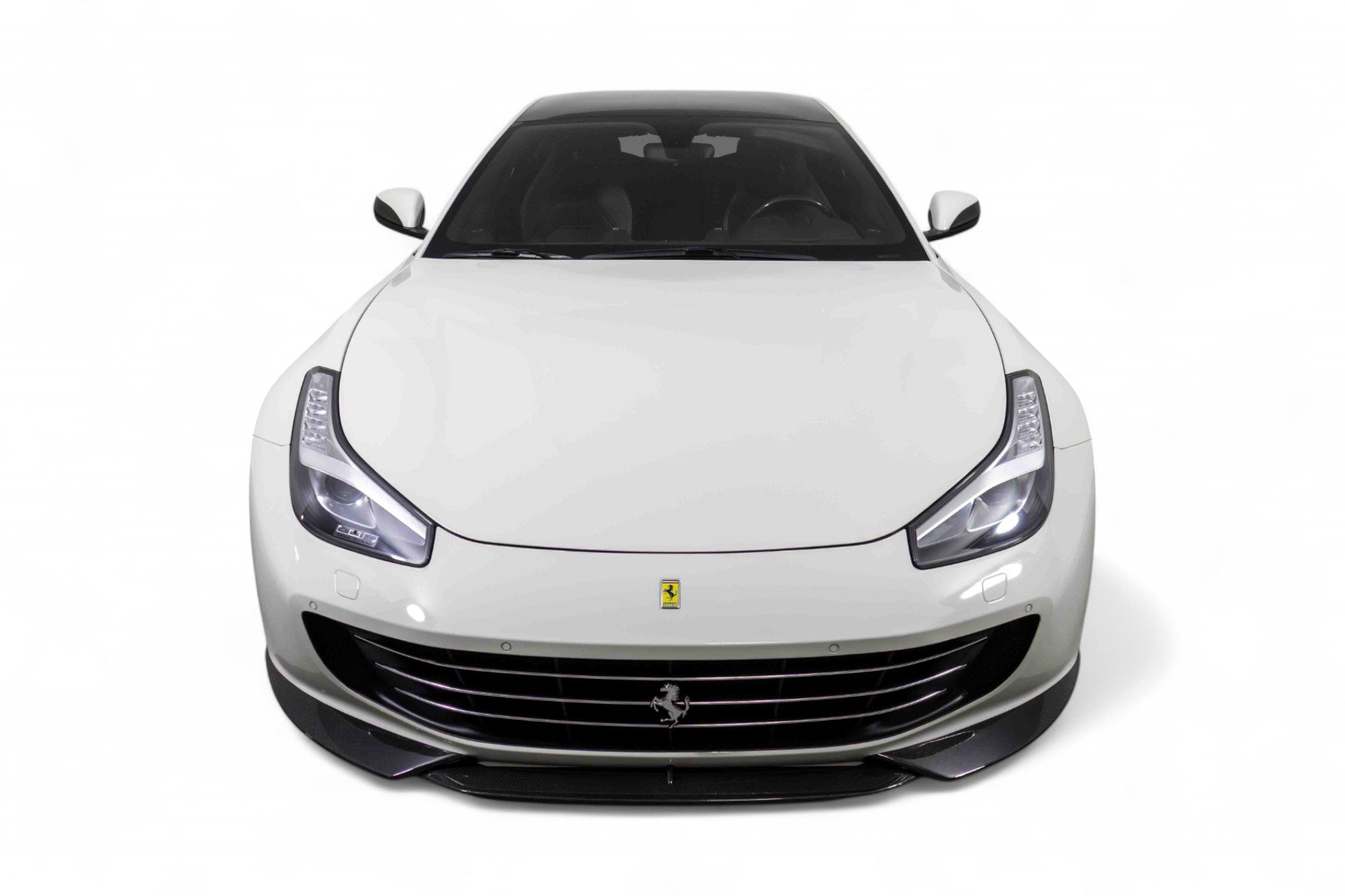Used 2018 Ferrari GTC4Lusso image 4