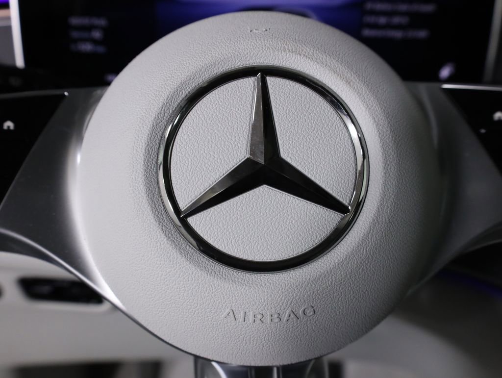 Used 2026 Mercedes-Benz EQE 320 4MATIC SUV image 15