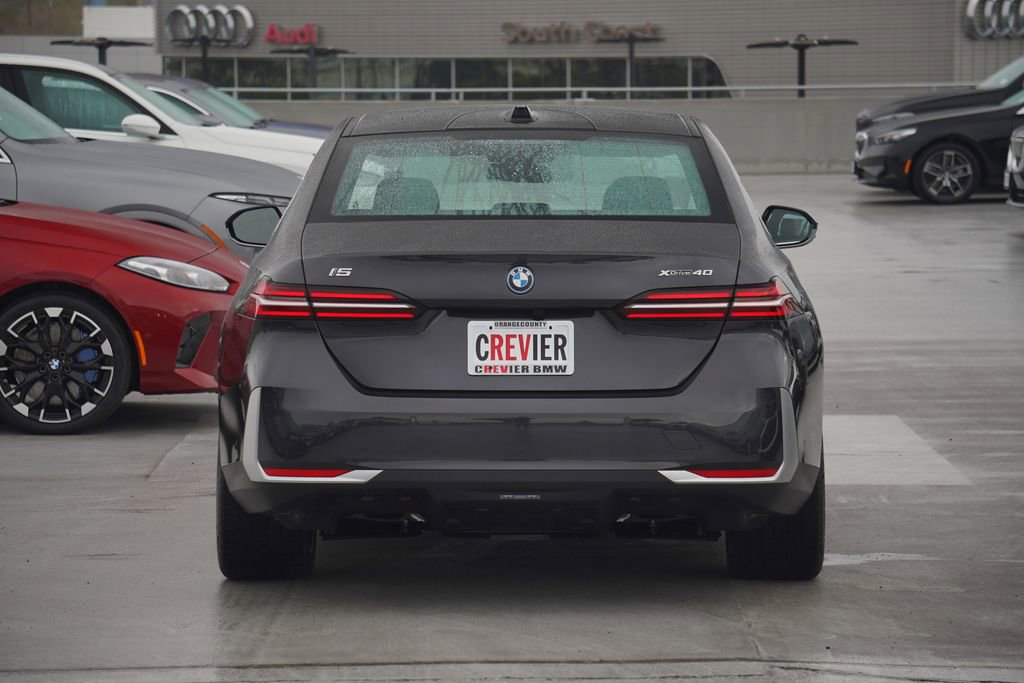 Used 2025 BMW i5 xDrive40 w/ Premium Package image 6