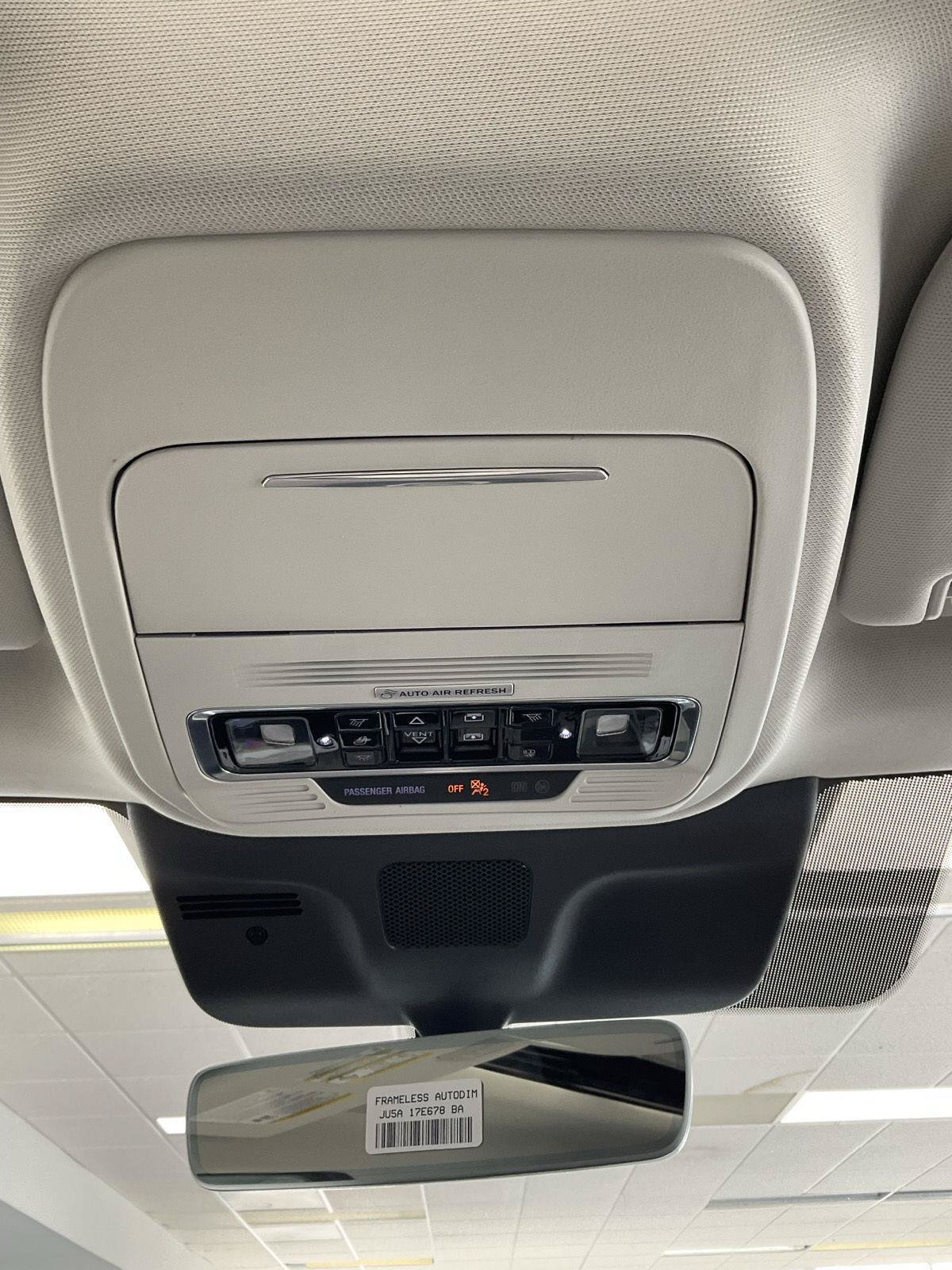 New 2026 Lincoln Navigator Reserve AWD/4WD image 19