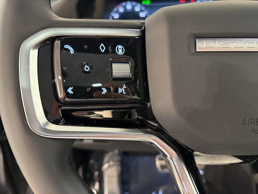 Used 2025 Land Rover Discovery Sport Dynamic SE image 12