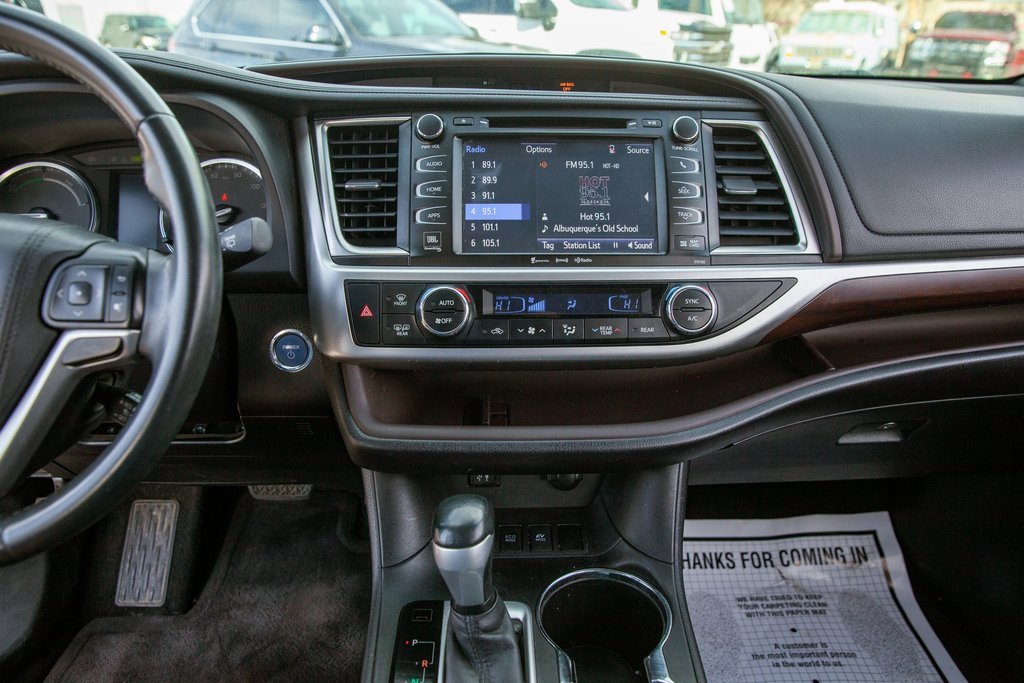 Used 2016 Toyota Highlander Limited image 15