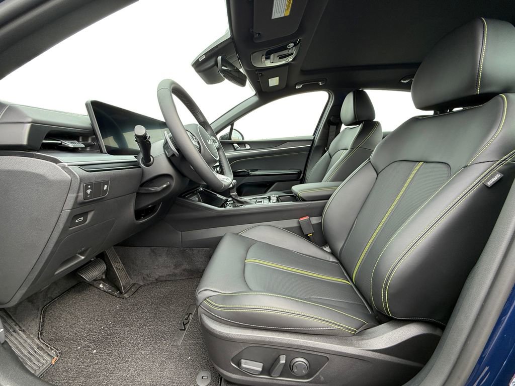 New 2026 Kia K5 GT image 9