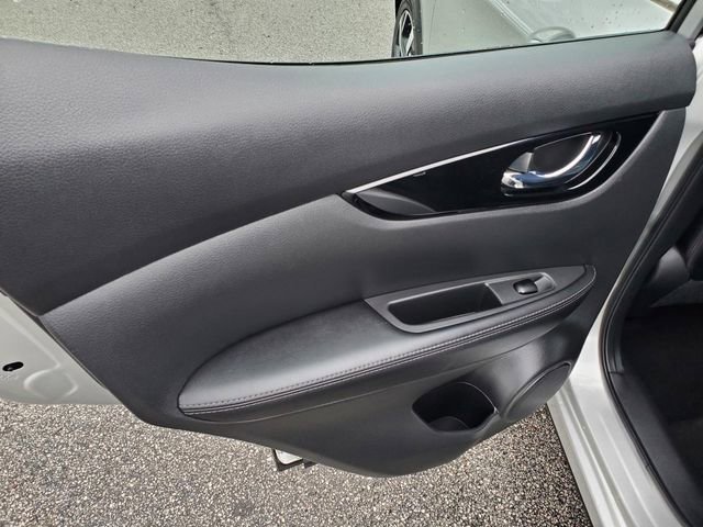 Certified 2022 Nissan Rogue Sport SL w/ Premium Package image 13