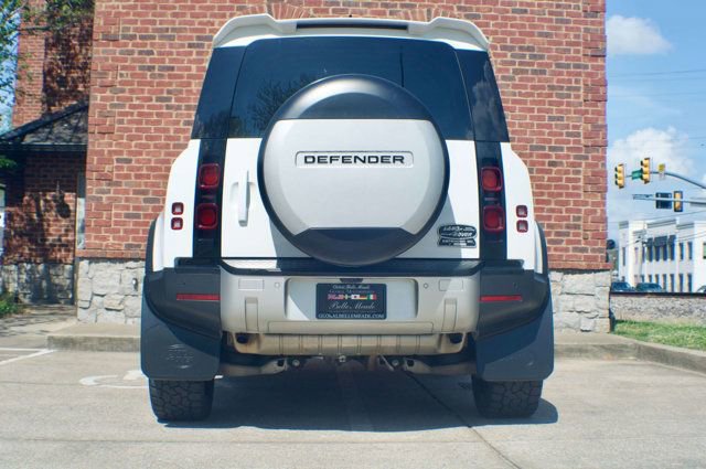 Used 2022 Land Rover Defender 90 S image 6