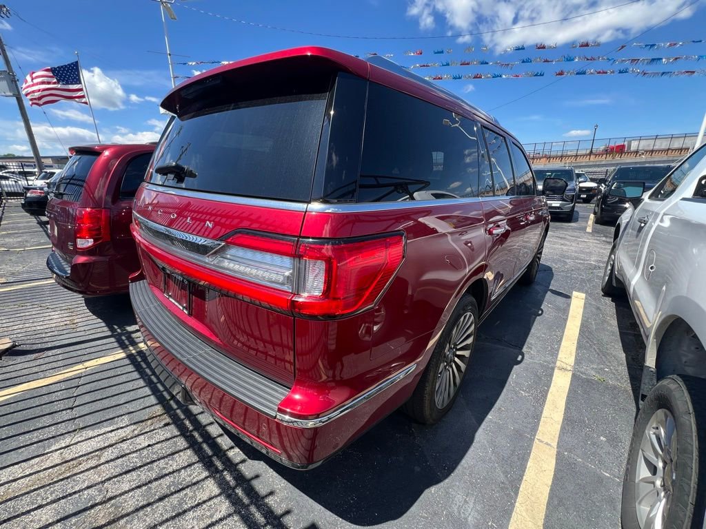 Used 2019 Lincoln Navigator Reserve w/ Cargo Package AWD/4WD image 4
