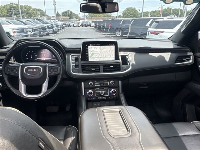 Certified 2023 GMC Yukon XL SLT w/ SLT Premium Package AWD/4WD image 21
