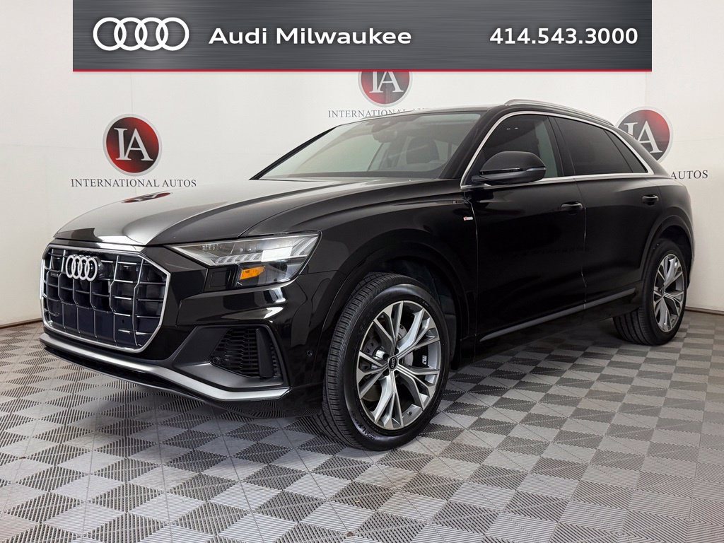 Used 2023 Audi Q8 Premium Plus w/ Premium Plus Package AWD/4WD image 3