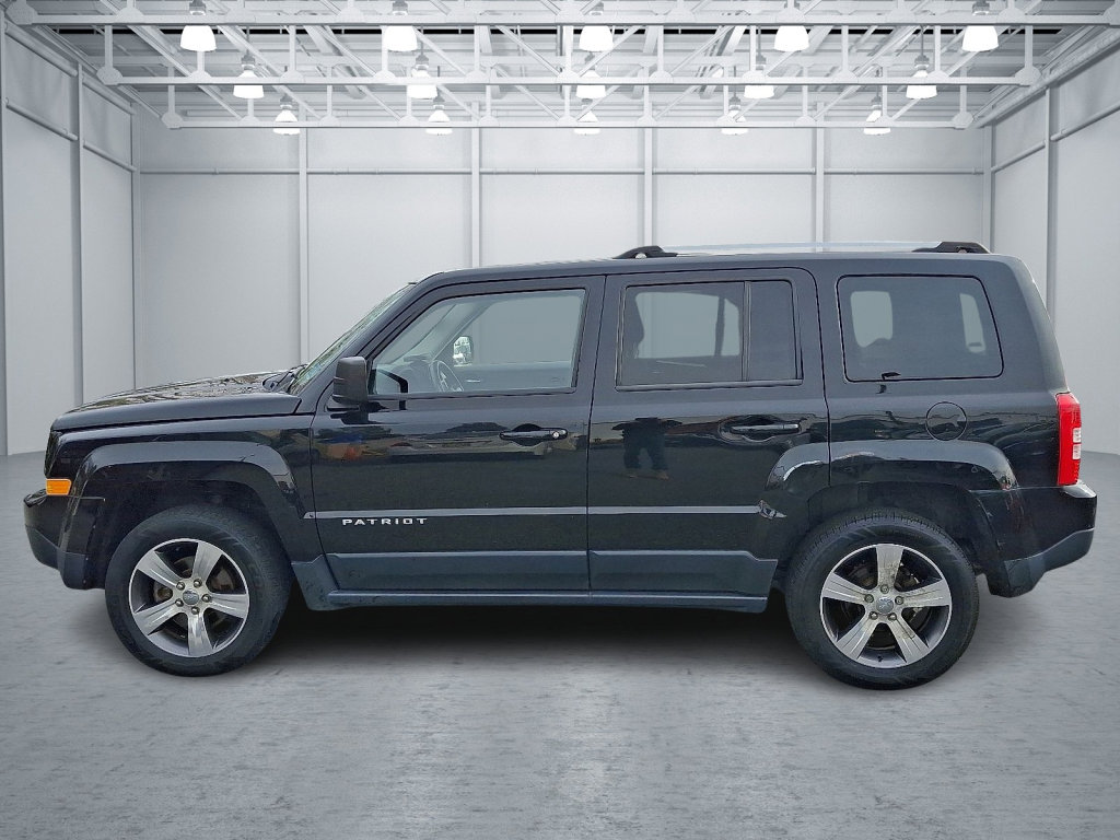 Used 2016 Jeep Patriot High Altitude image 2