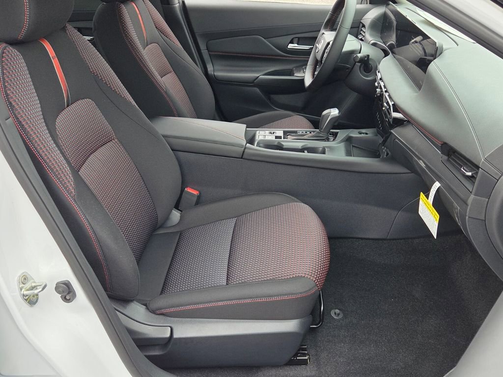 New 2026 Nissan Sentra SR w/ Floor Mat Package image 13