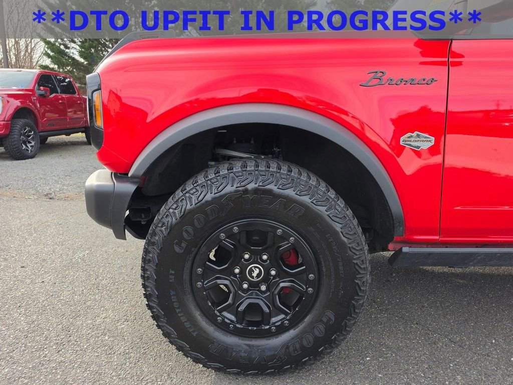 Used 2023 Ford Bronco Wildtrak image 4
