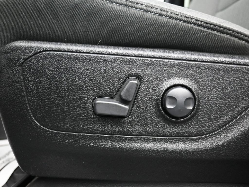 Used 2024 RAM 1500 Big Horn image 11