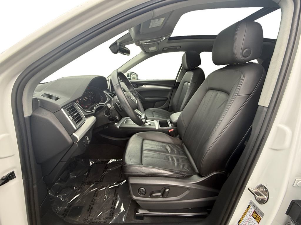 Used 2018 Audi Q5 2.0T Premium Plus w/ Premium Plus Package AWD/4WD image 9