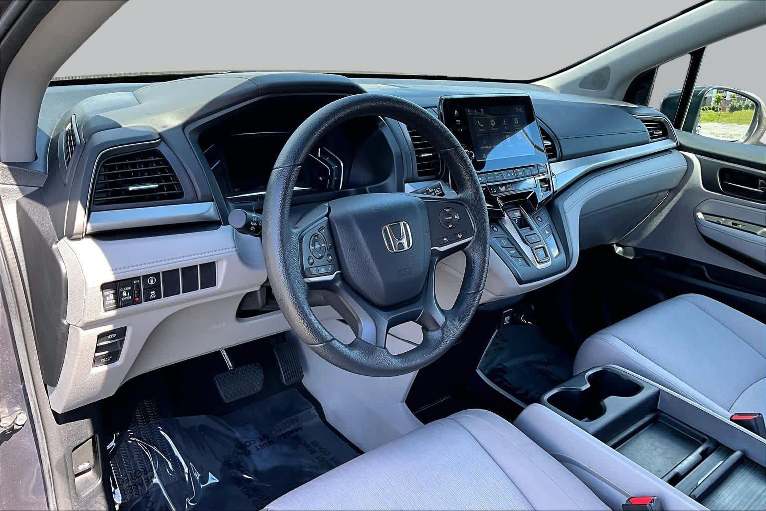 Used 2024 Honda Odyssey EX image 18