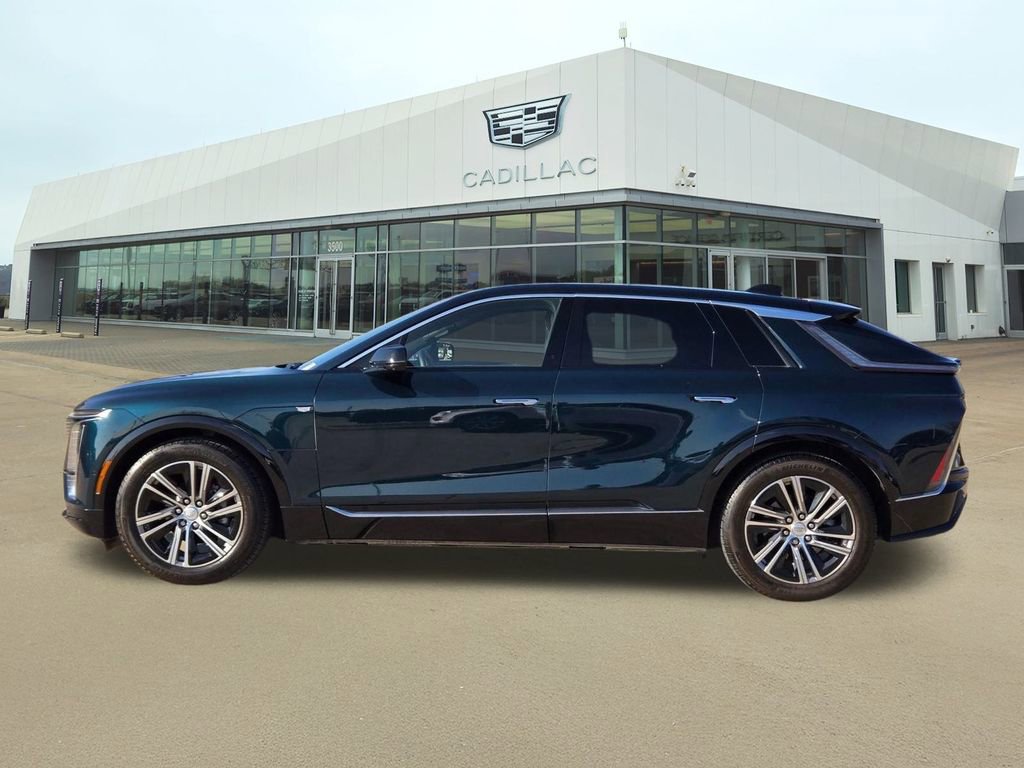 Certified 2024 Cadillac Lyriq Luxury w/ Nappa Leather Package image 3