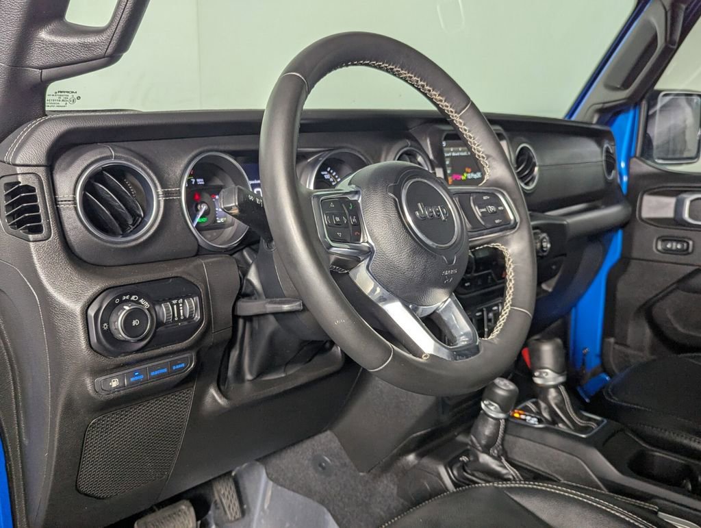 Used 2022 Jeep Wrangler Unlimited Sahara image 13