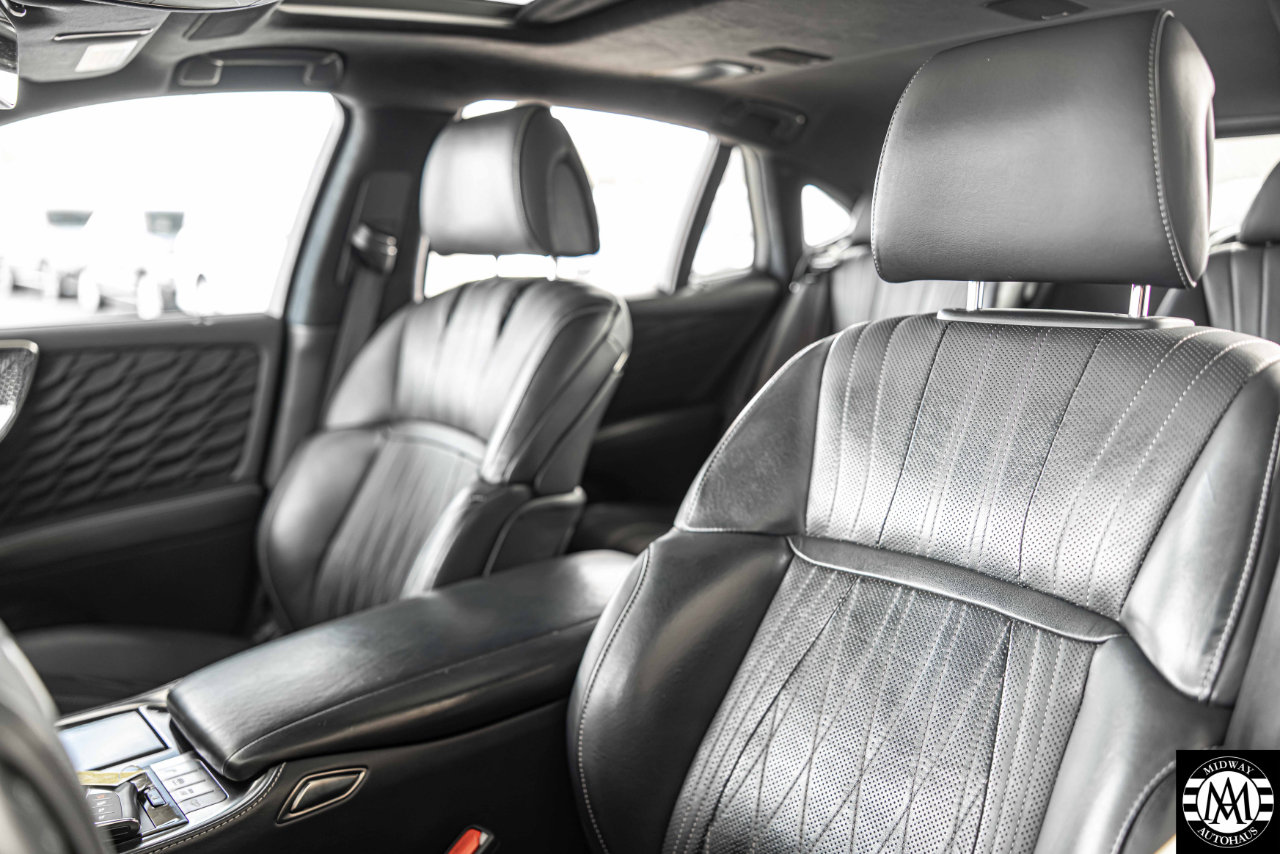 Used 2020 Lexus LS 500h AWD image 18
