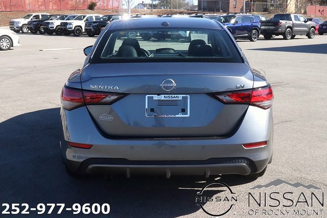 Used 2024 Nissan Sentra SV image 6
