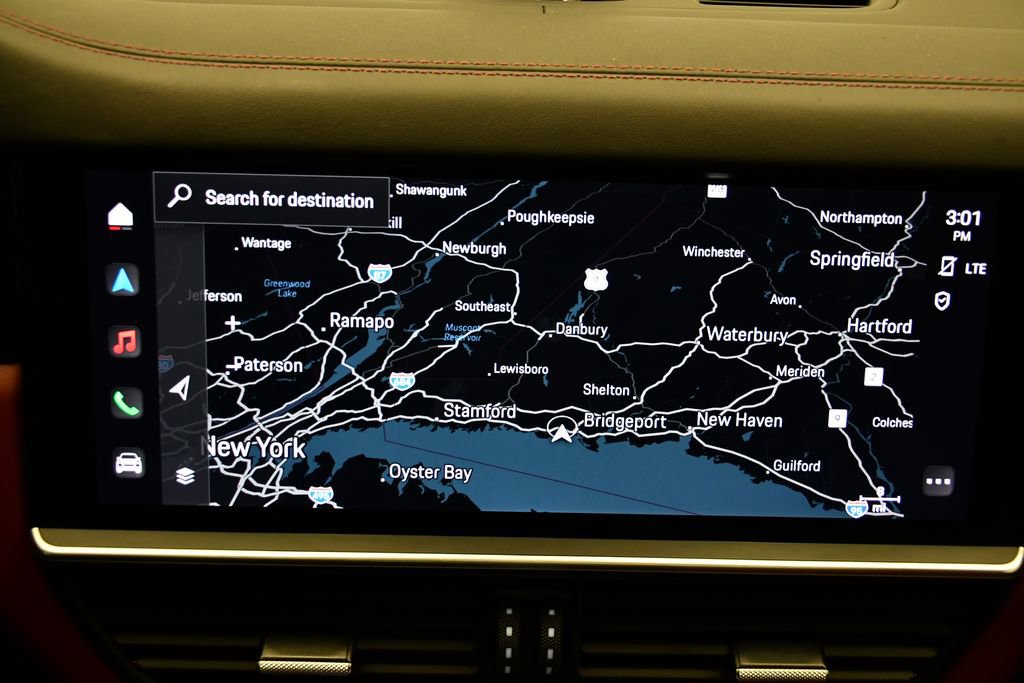 Used 2023 Porsche Cayenne image 32