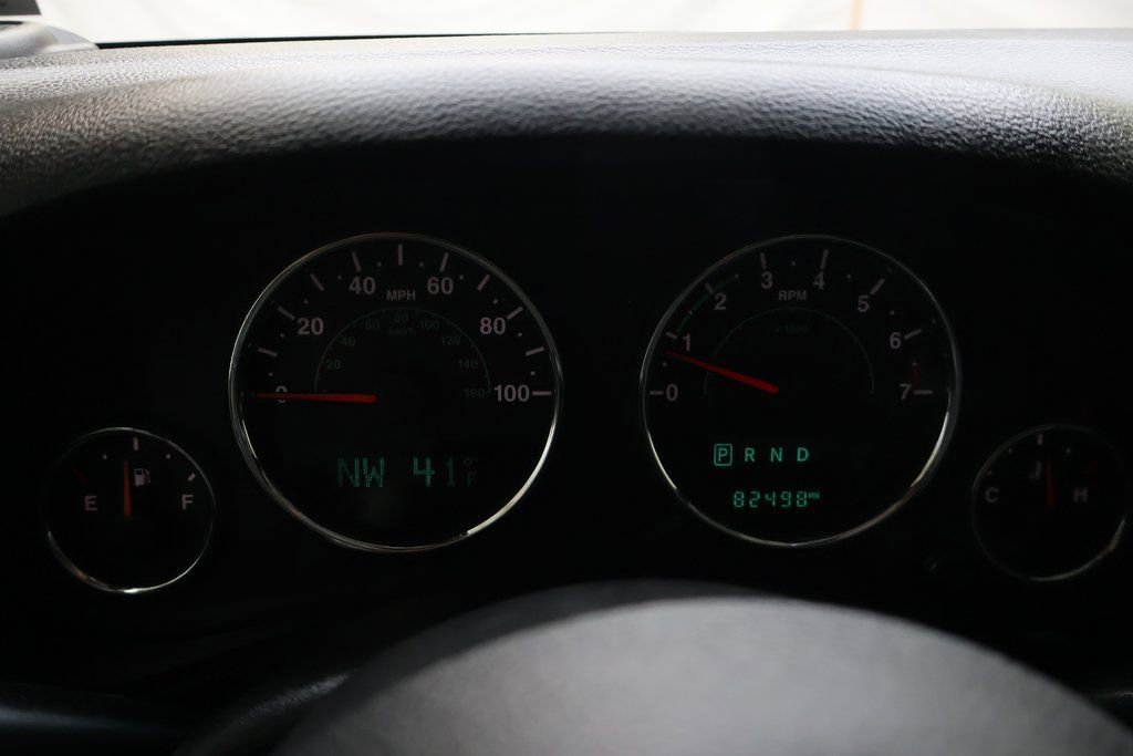 Used 2018 Jeep Wrangler Unlimited Sahara w/ Connectivity Group image 19