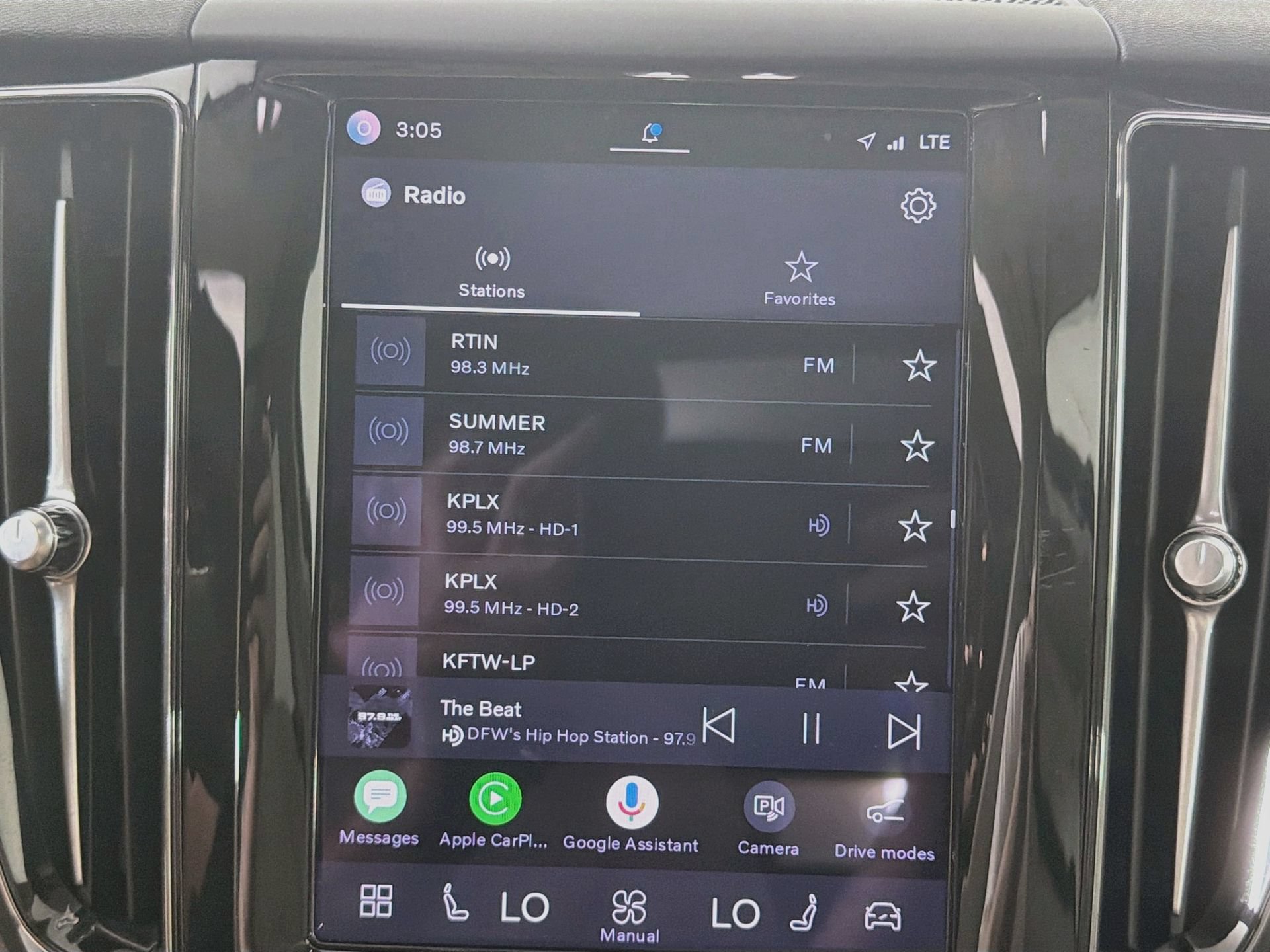 Certified 2024 Volvo XC60 B5 Plus AWD/4WD image 15