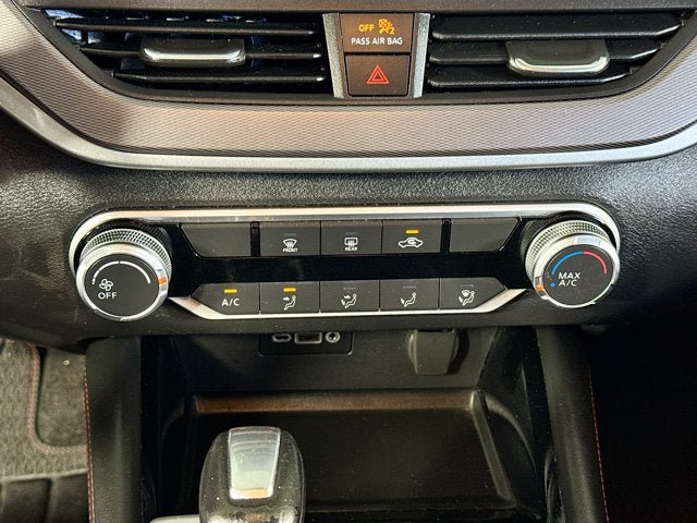 Used 2024 Nissan Altima 2.5 SR FWD image 13