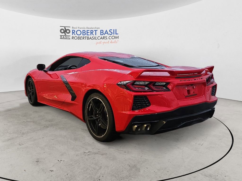 Used 2022 Chevrolet Corvette Stingray Coupe w/ Z51 Performance Package image 3