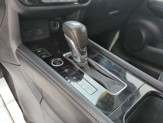 Certified 2021 Nissan Kicks SR w/ SR Premium Package FWD image 34