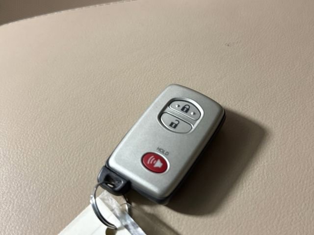 Used 2013 Toyota Land Cruiser image 43