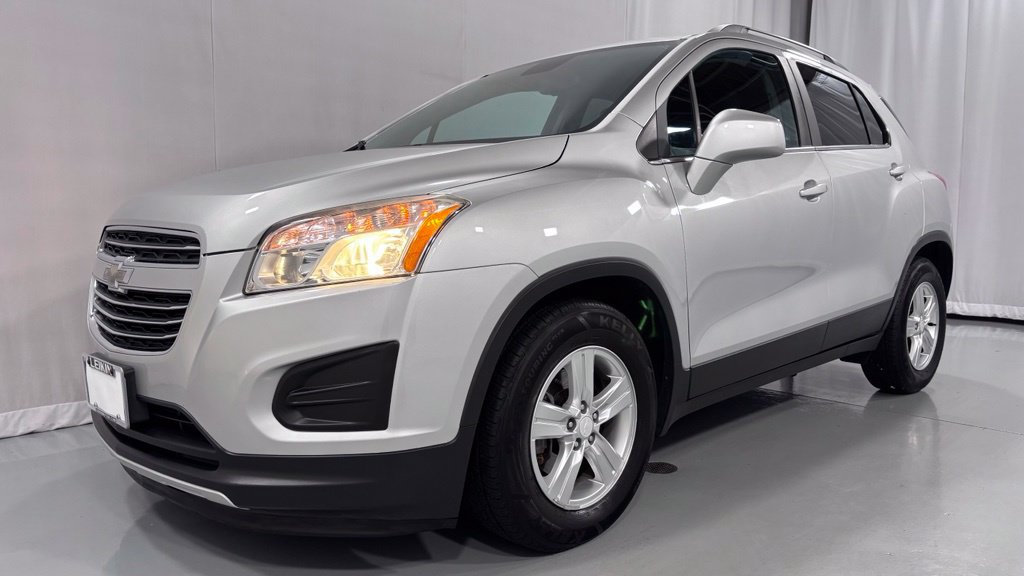 Used 2016 Chevrolet Trax LT FWD image 1