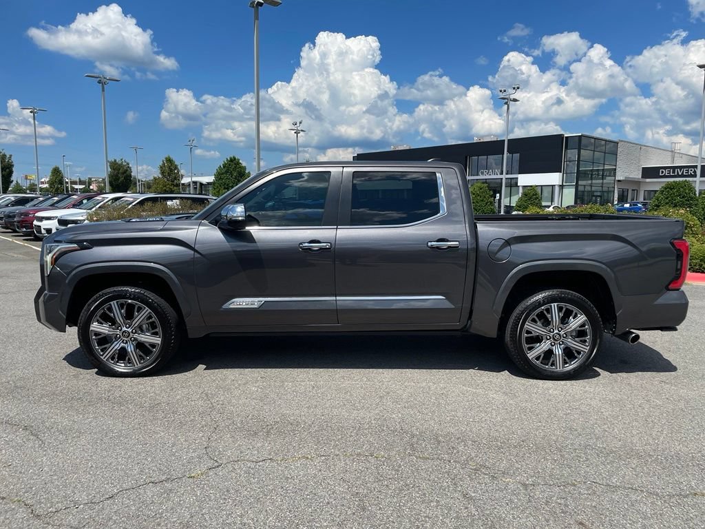 Used 2024 Toyota Tundra Capstone AWD/4WD image 4